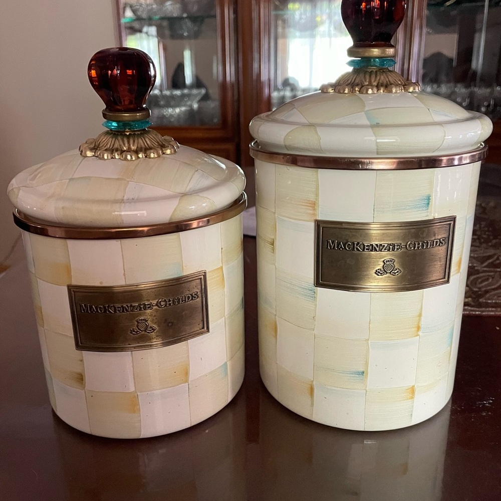 Canister